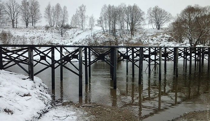 Свайные мосты: надежное решение для преодоления водных преград в Ярцево от 56370 руб